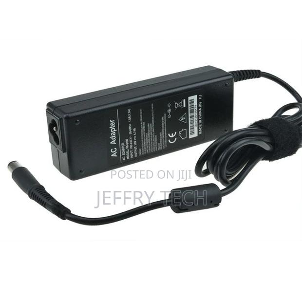 Universal Laptop Adaptor - Black