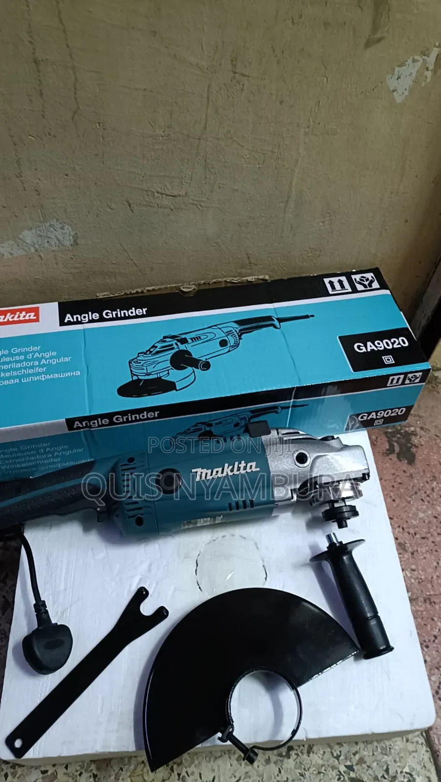 Grinder, Makita Angle Grinder 9"