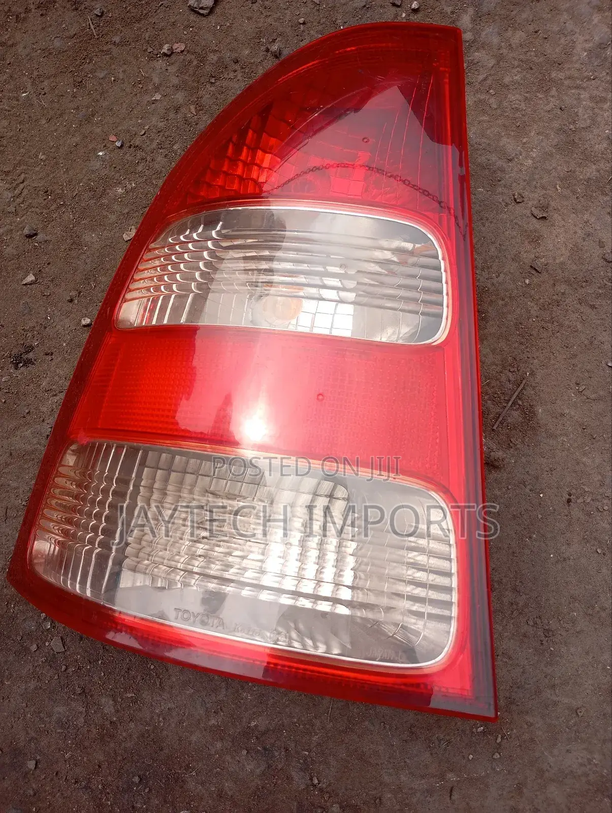Fielder 2003 Taillight
