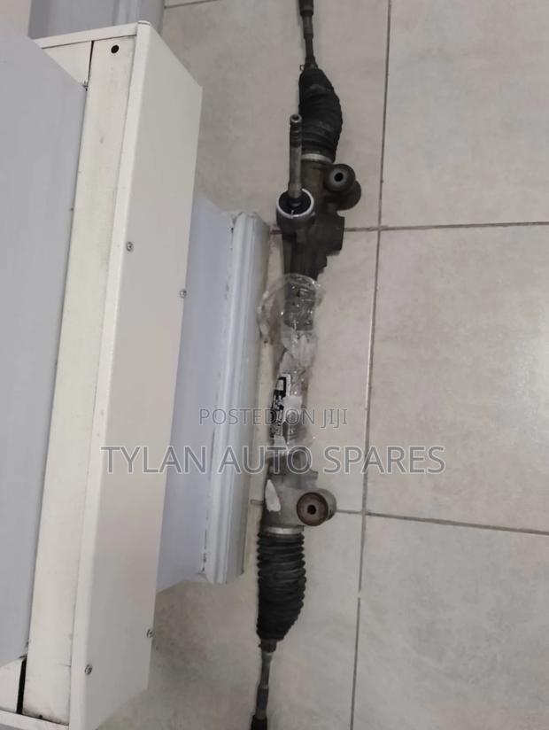 Steering Rack Toyota Fileder 2012 - thumbnail 2