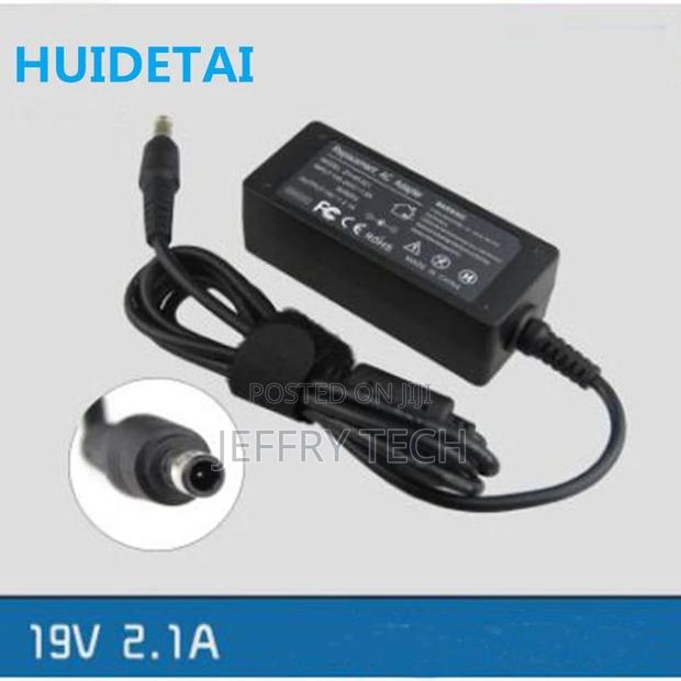 19V 2.1A 40W Universal AC DC Power Supply Adapter Charger Fo - main view