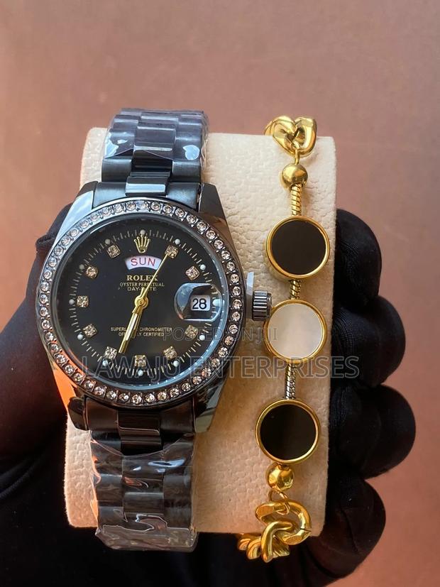 Black Rolex Watch With Bracelet - main view