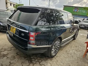 Land Rover Range Rover Vogue 2015 Green
