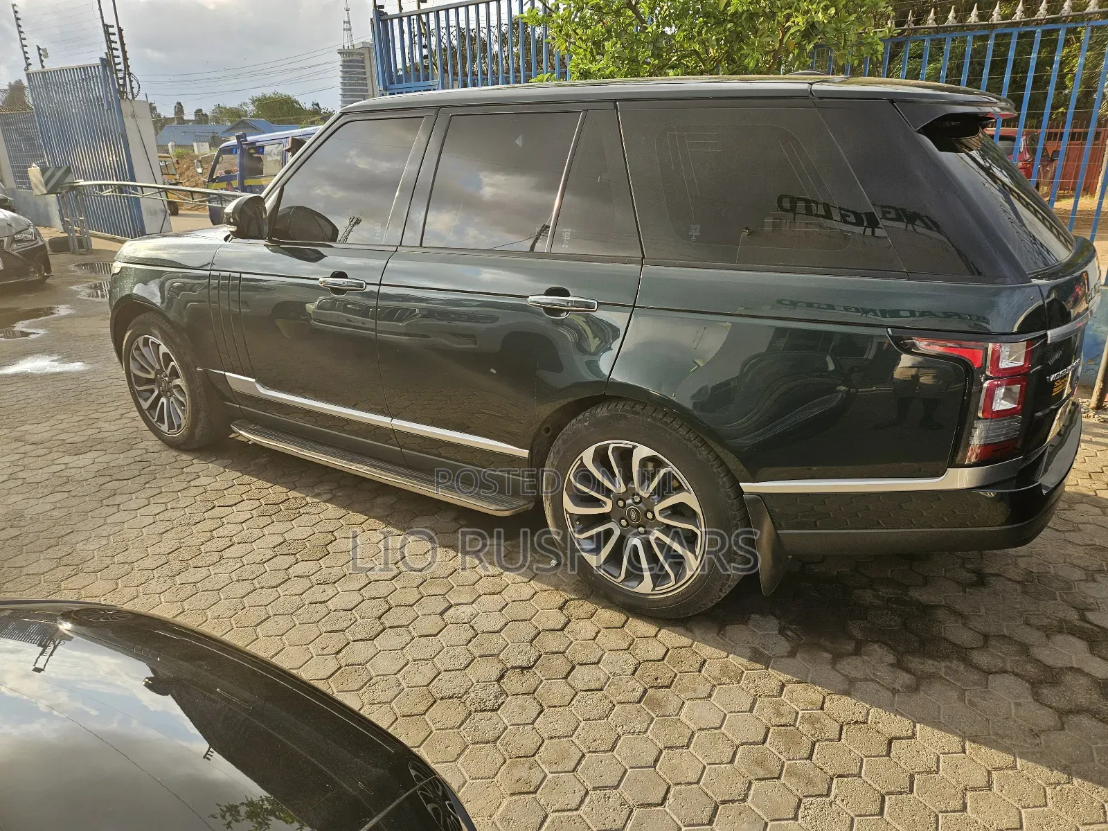 Land Rover Range Rover Vogue 2015 Green