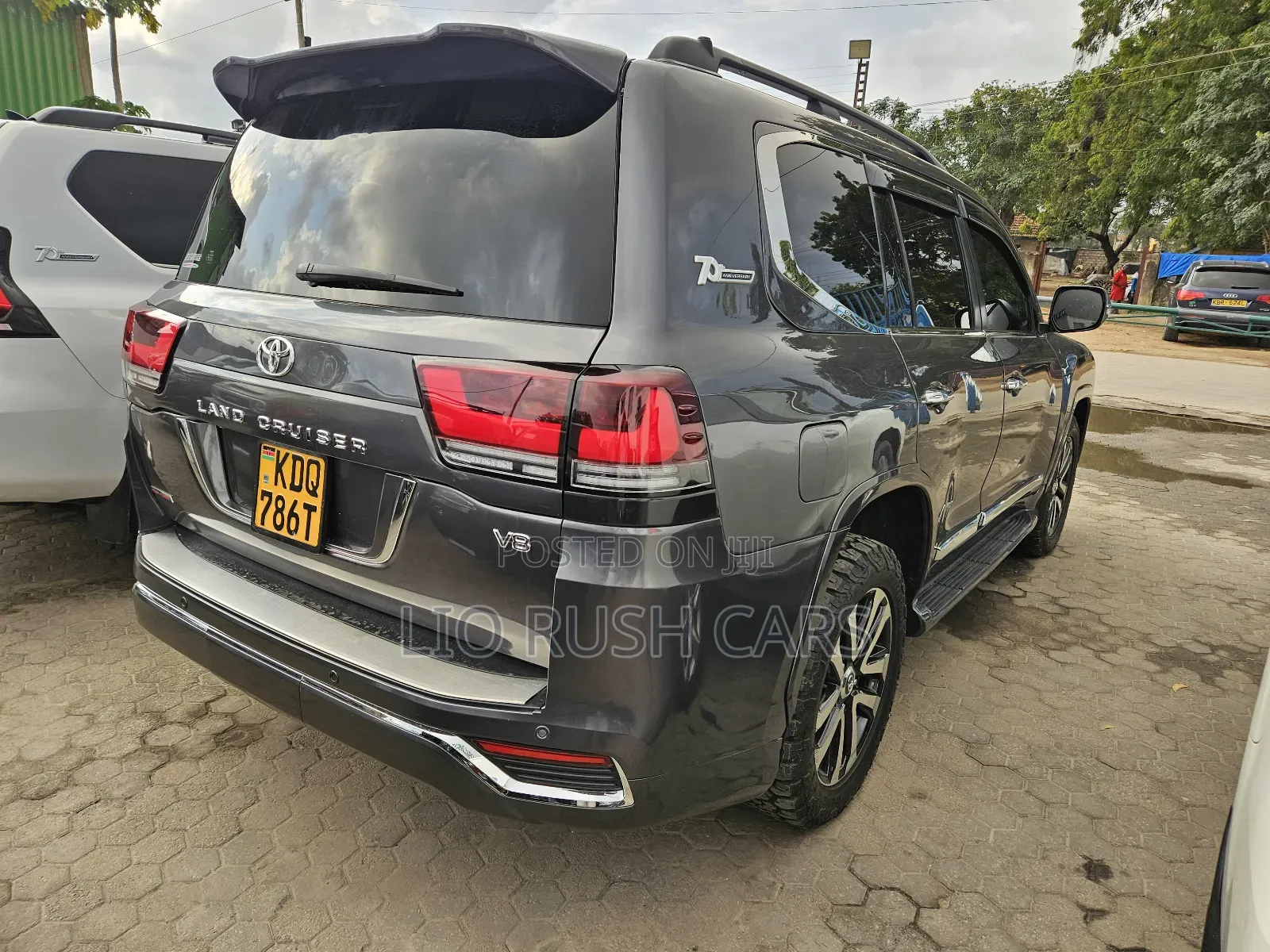 Toyota Land Cruiser 2018 Gray