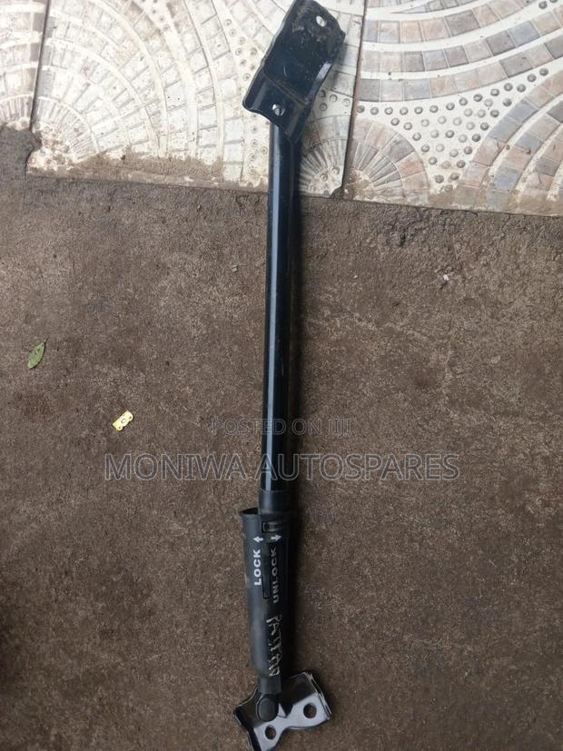 Boot Shock Mitsubishi Pajero/Shogun
