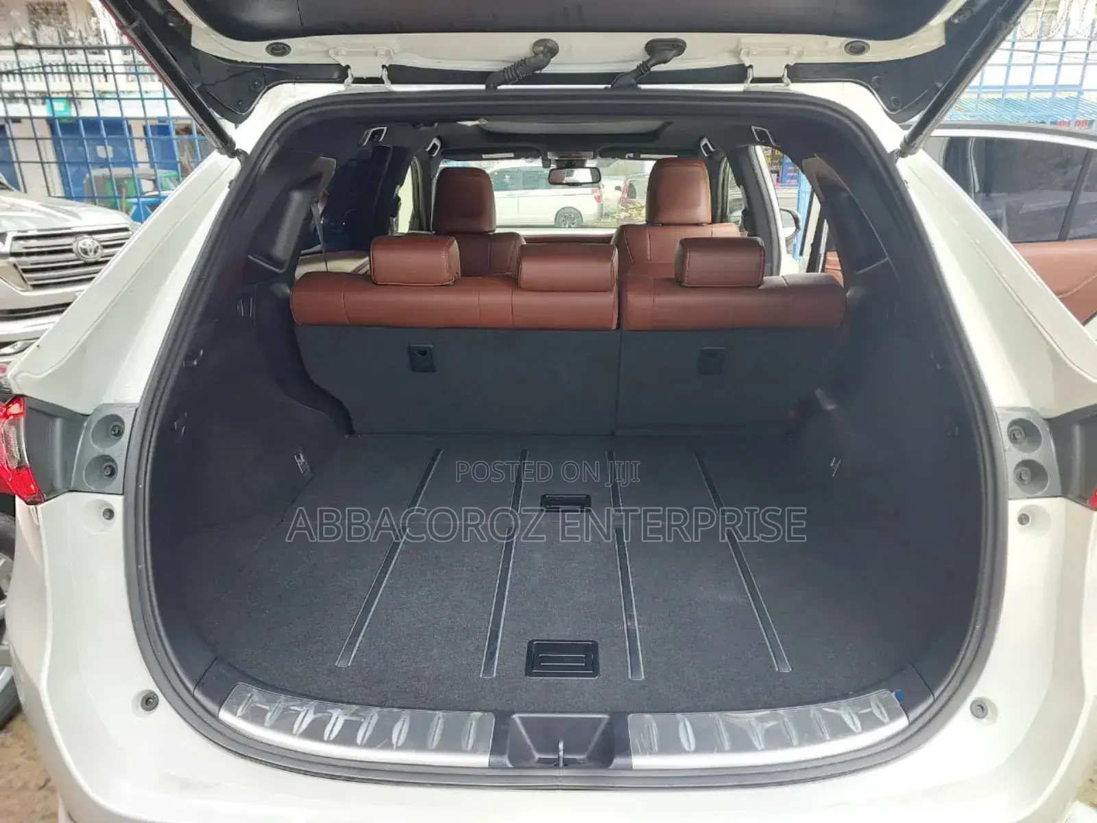 Toyota Harrier 2.0 4WD 2017 White