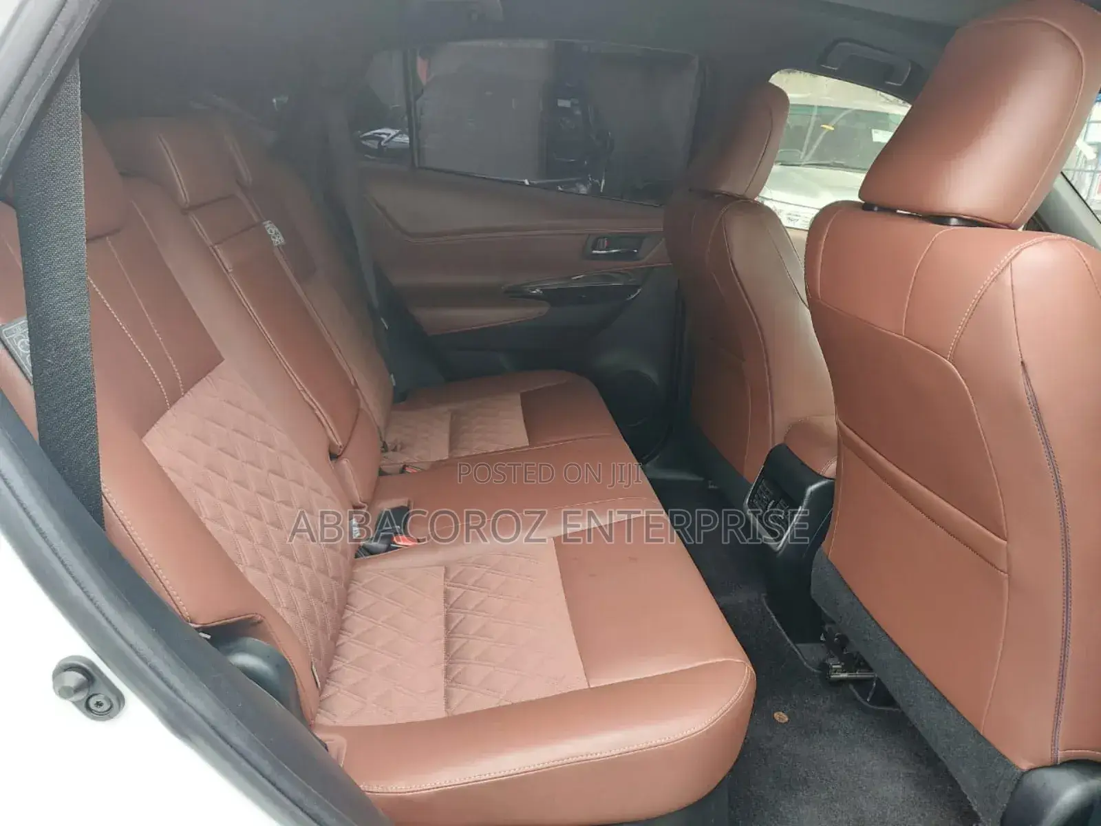 Toyota Harrier 2.0 4WD 2017 White