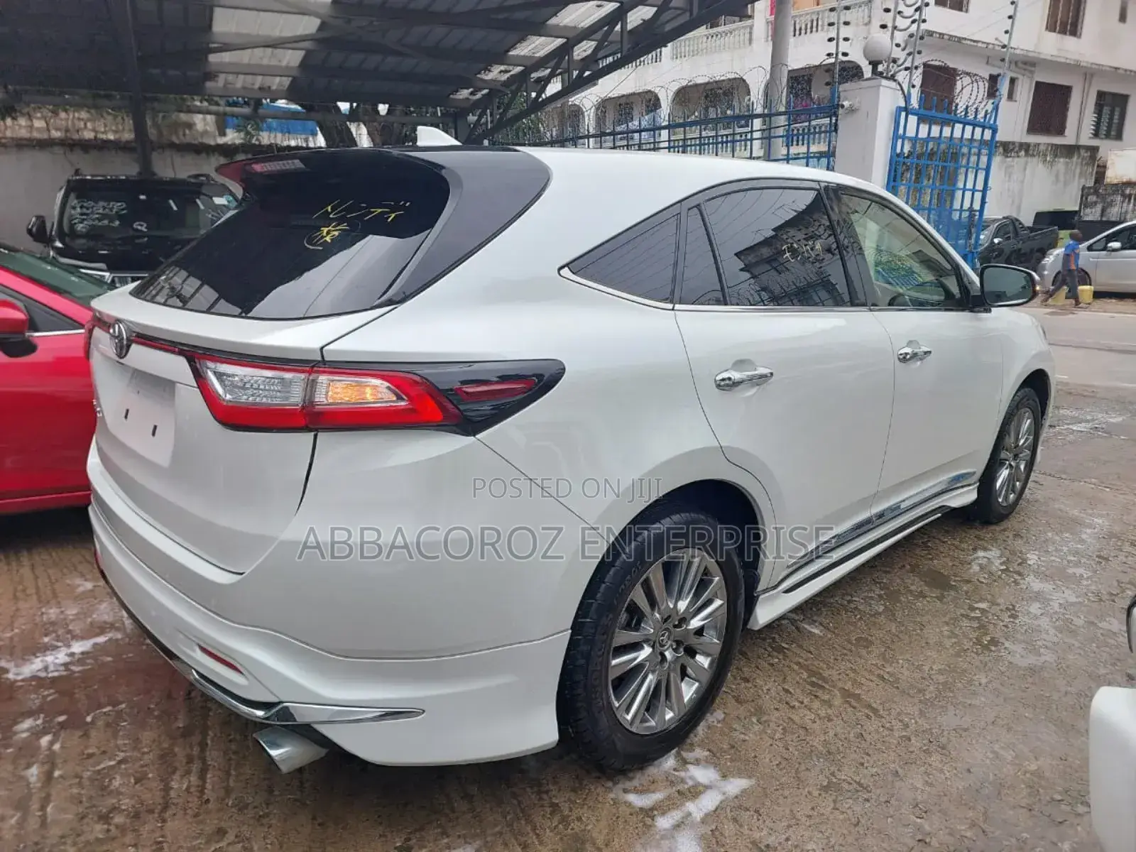 Toyota Harrier 2.0 4WD 2017 White