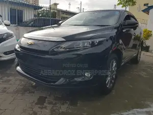 Toyota Harrier 2.0 4WD 2018 Black