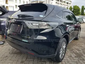 Toyota Harrier 2.0 4WD 2018 Black