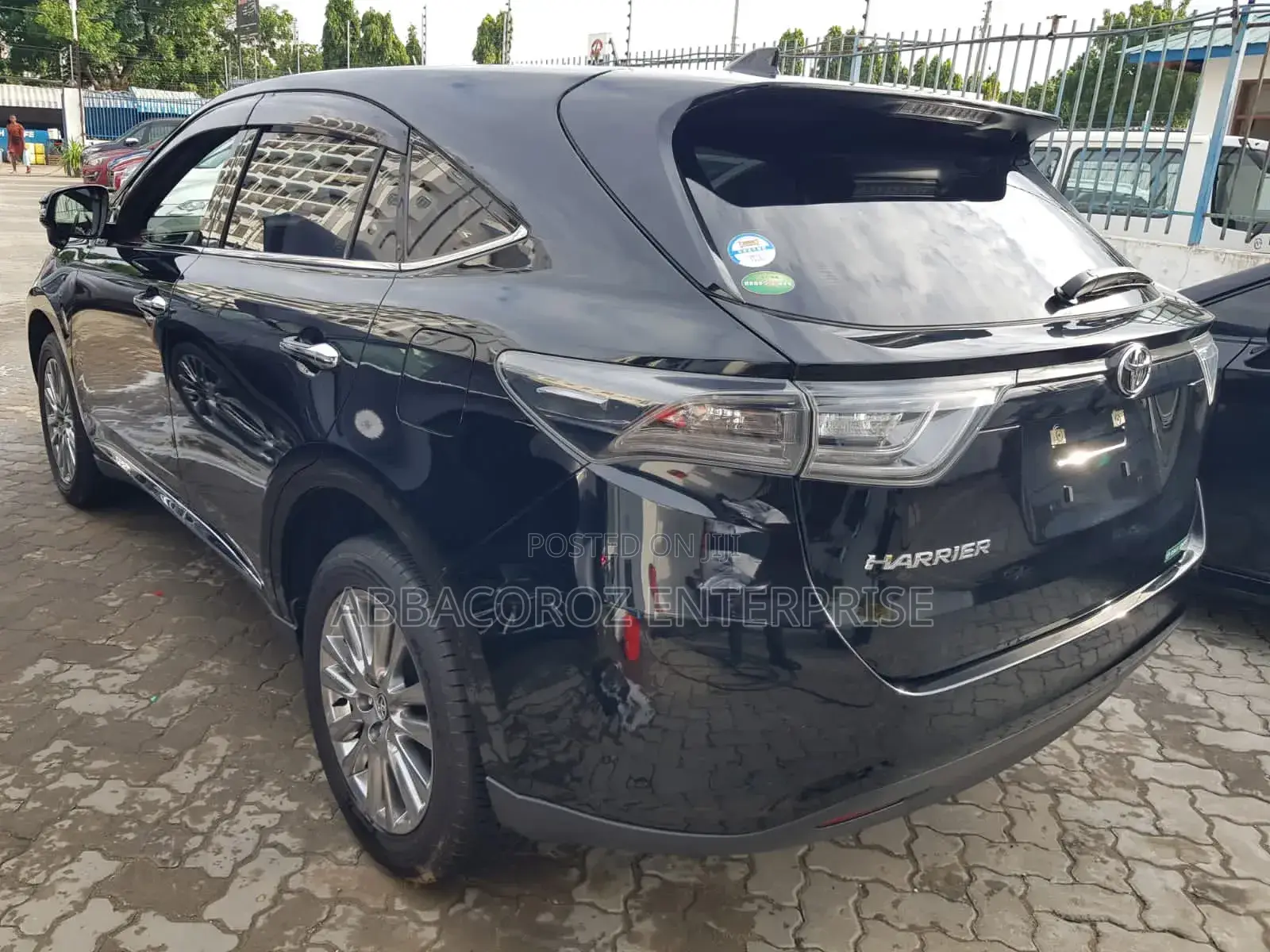 Toyota Harrier 2.0 4WD 2018 Black