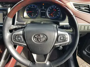Toyota Harrier 2.0 4WD 2018 Black