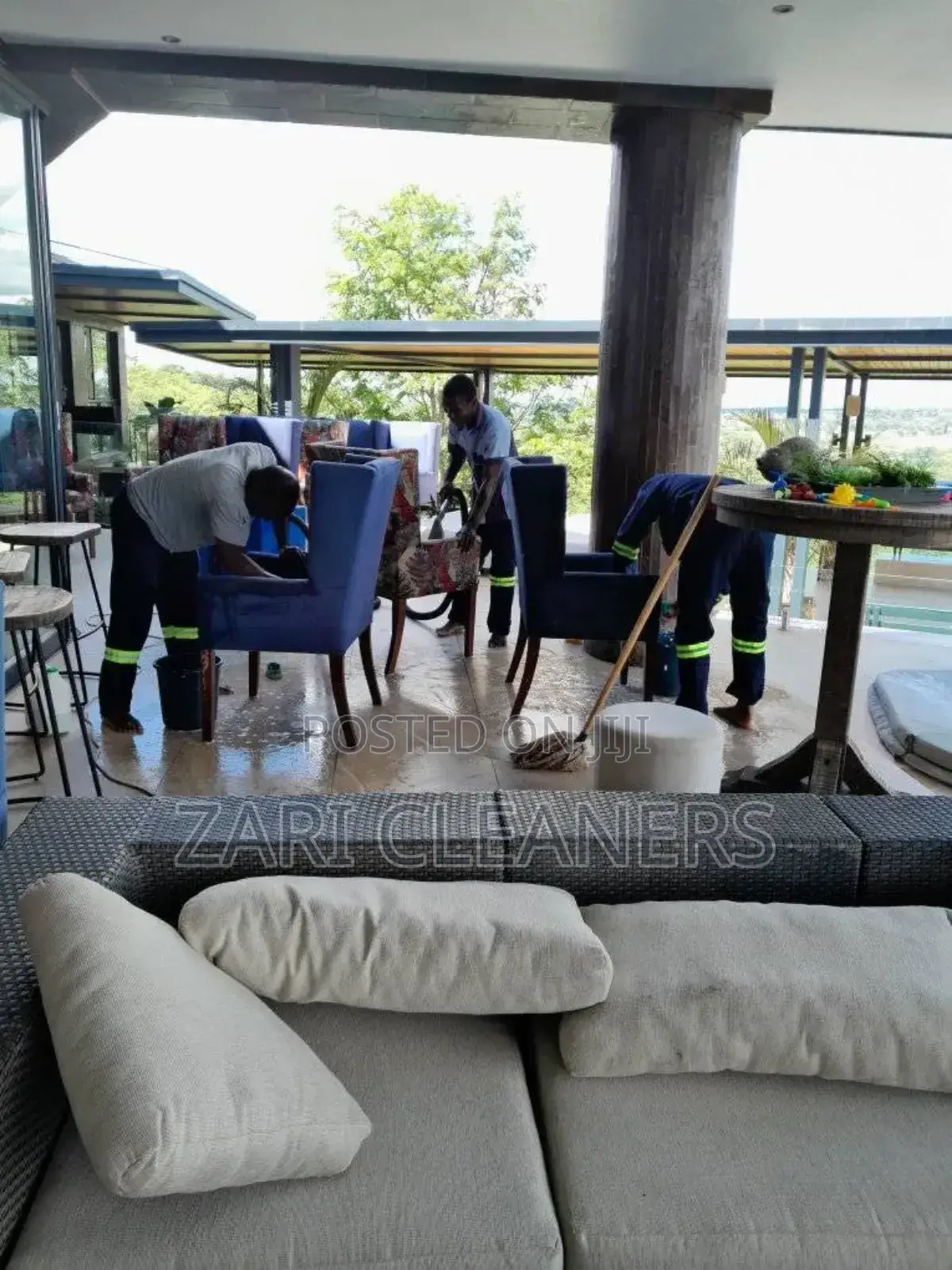Best Divan and Sofaset Cleaning Services in Eastleigh