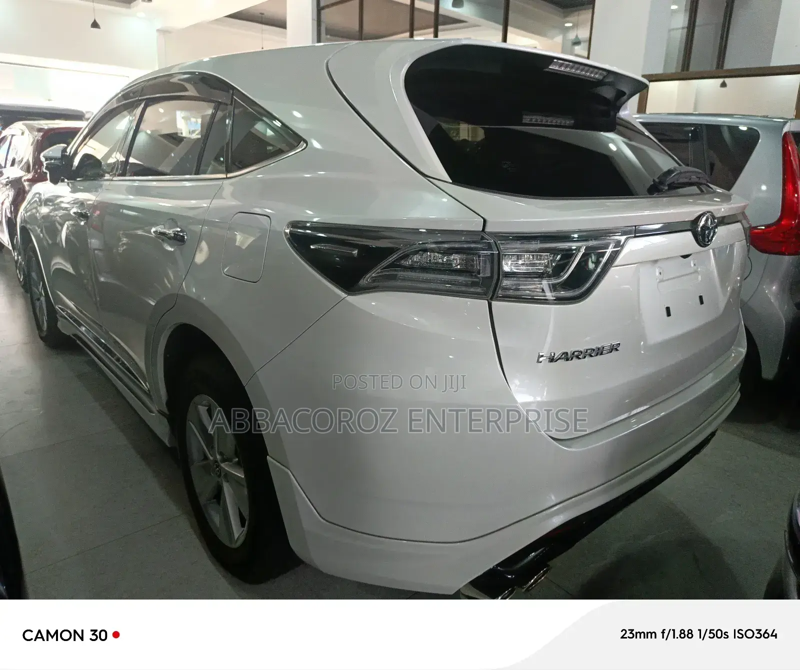 Toyota Harrier 2.0 2017 White