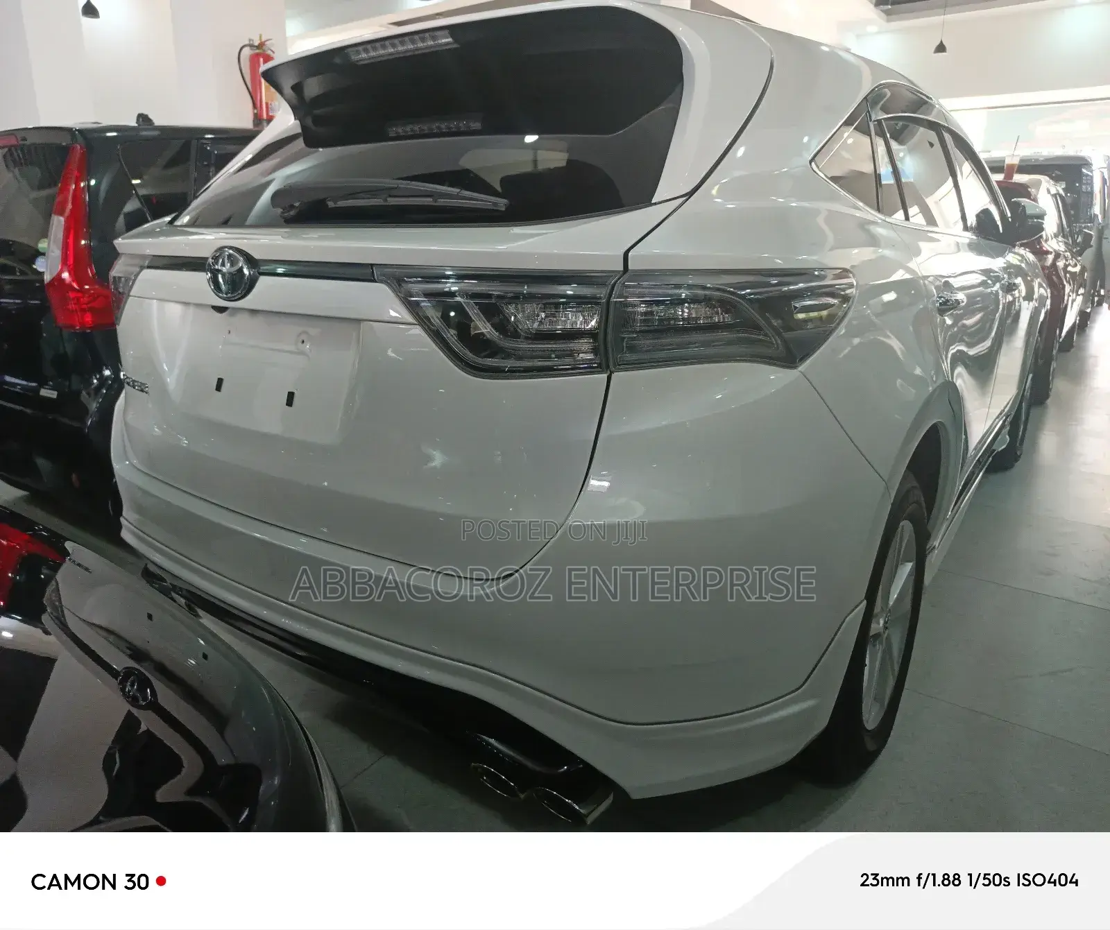 Toyota Harrier 2.0 2017 White