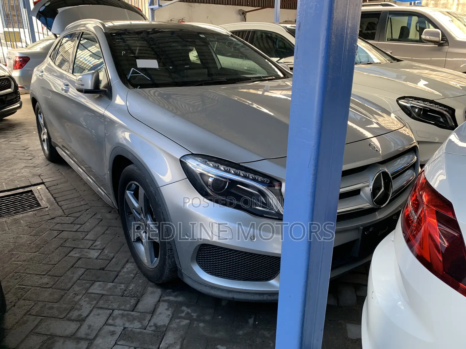 Mercedes-Benz GLA 250 2017 Silver