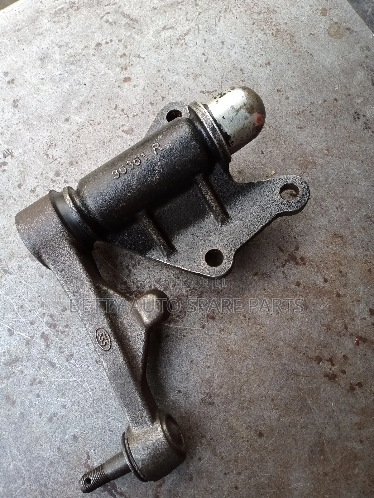 Toyota Hilux Surf 2.8 Iddle Arm