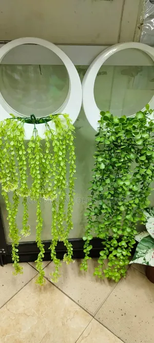 Round Vase With Vines Artificial