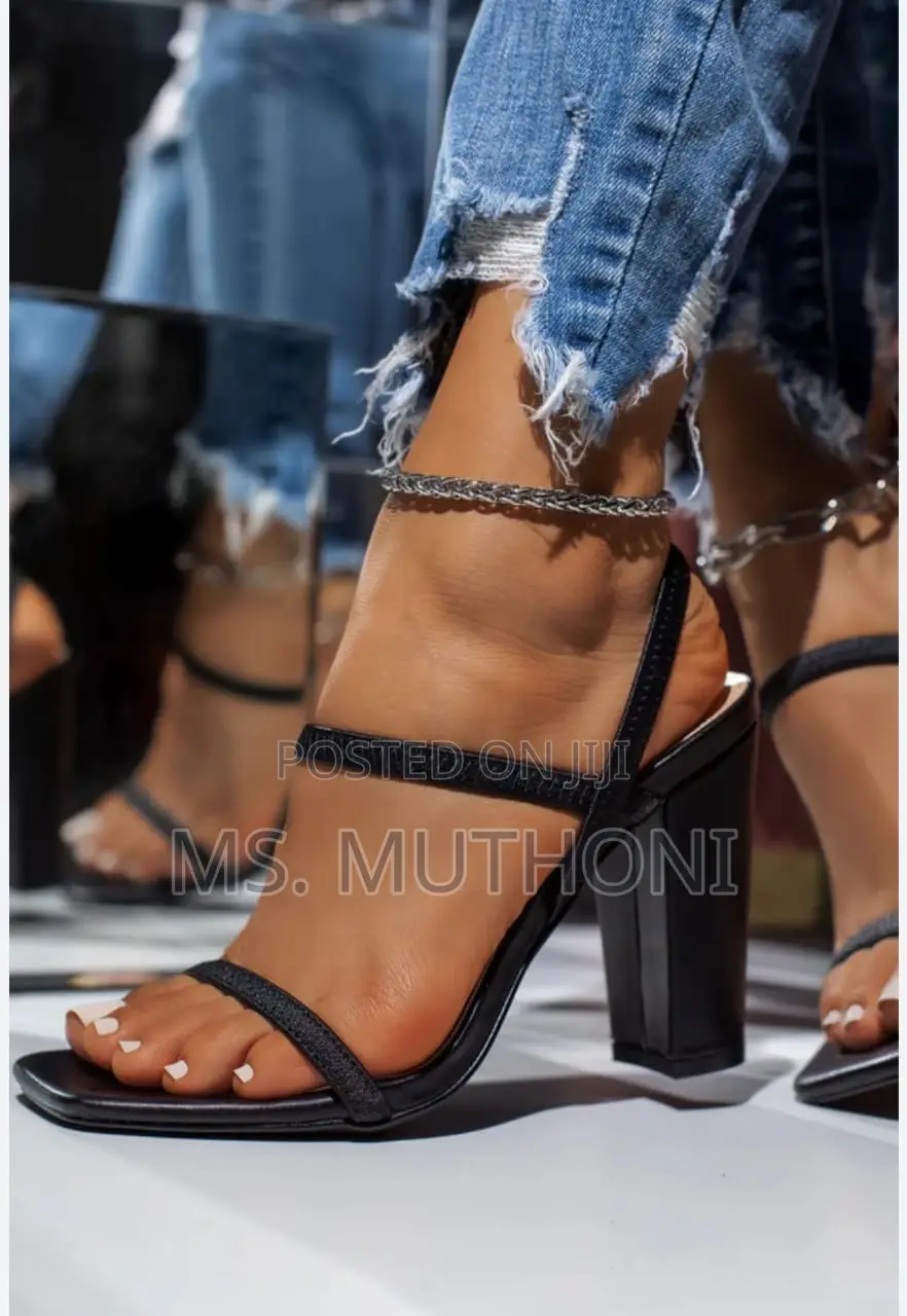 *Open Toe Block Heel* *Sizes:35 36 37 38 39 40 41*