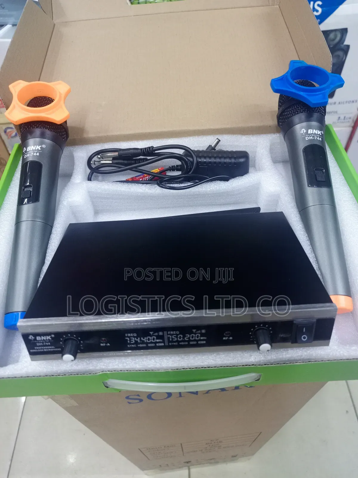 BNK Dh-744 Wireless Microphone System