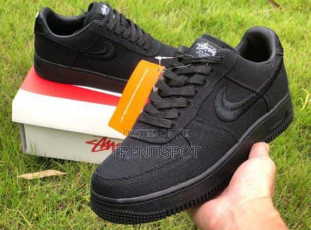 Nike Stussy X Air Force 1 Low "Tripple Black" - thumbnail 3