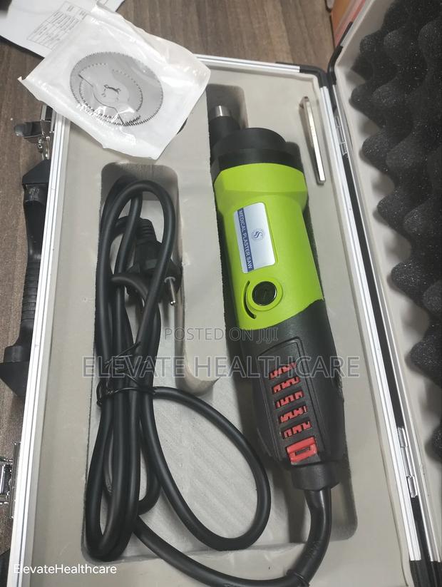 Plaster Cutter - main view