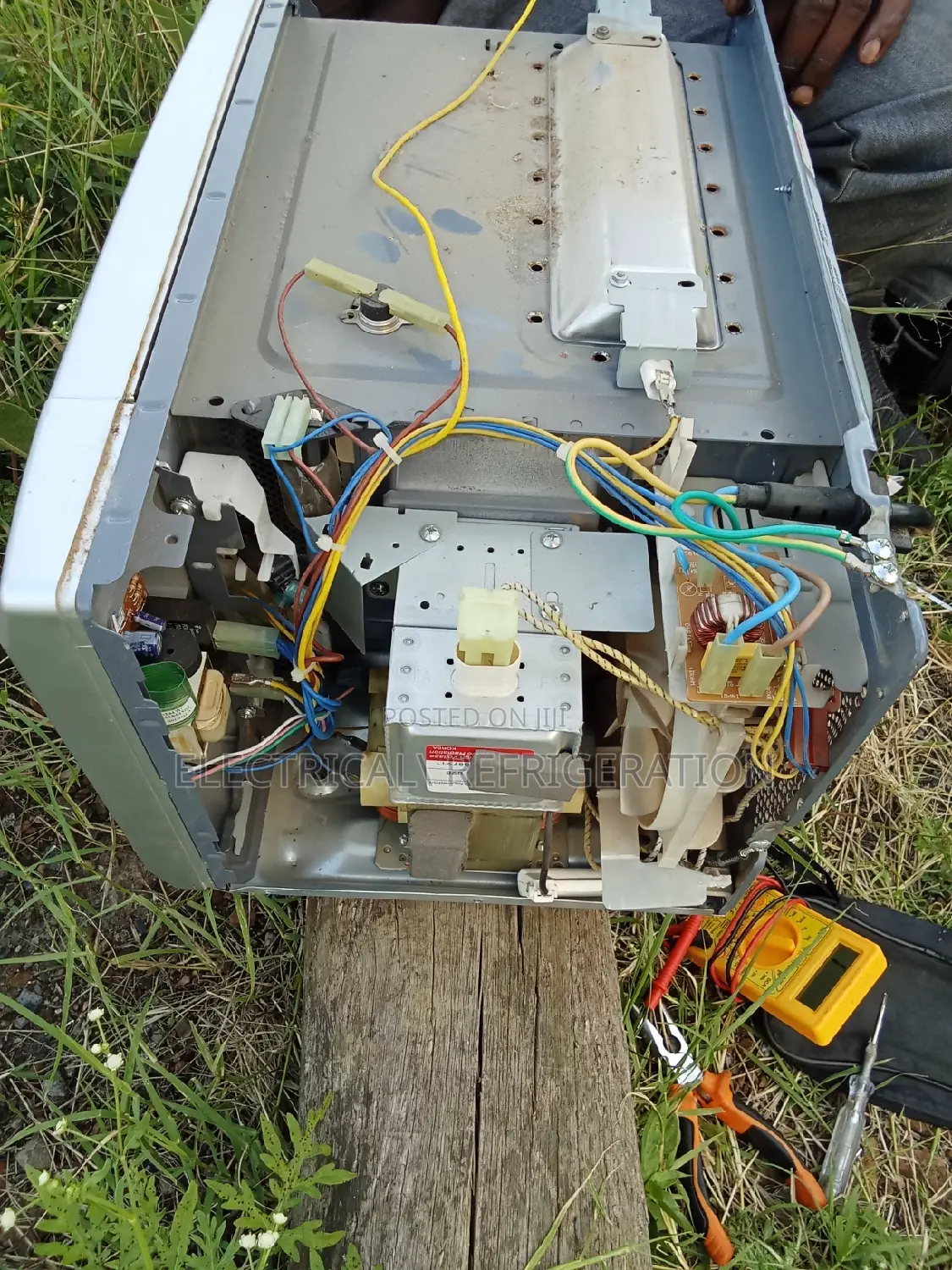 Vehicle Ac Refilling Services,Fridge,Cooker Repair
