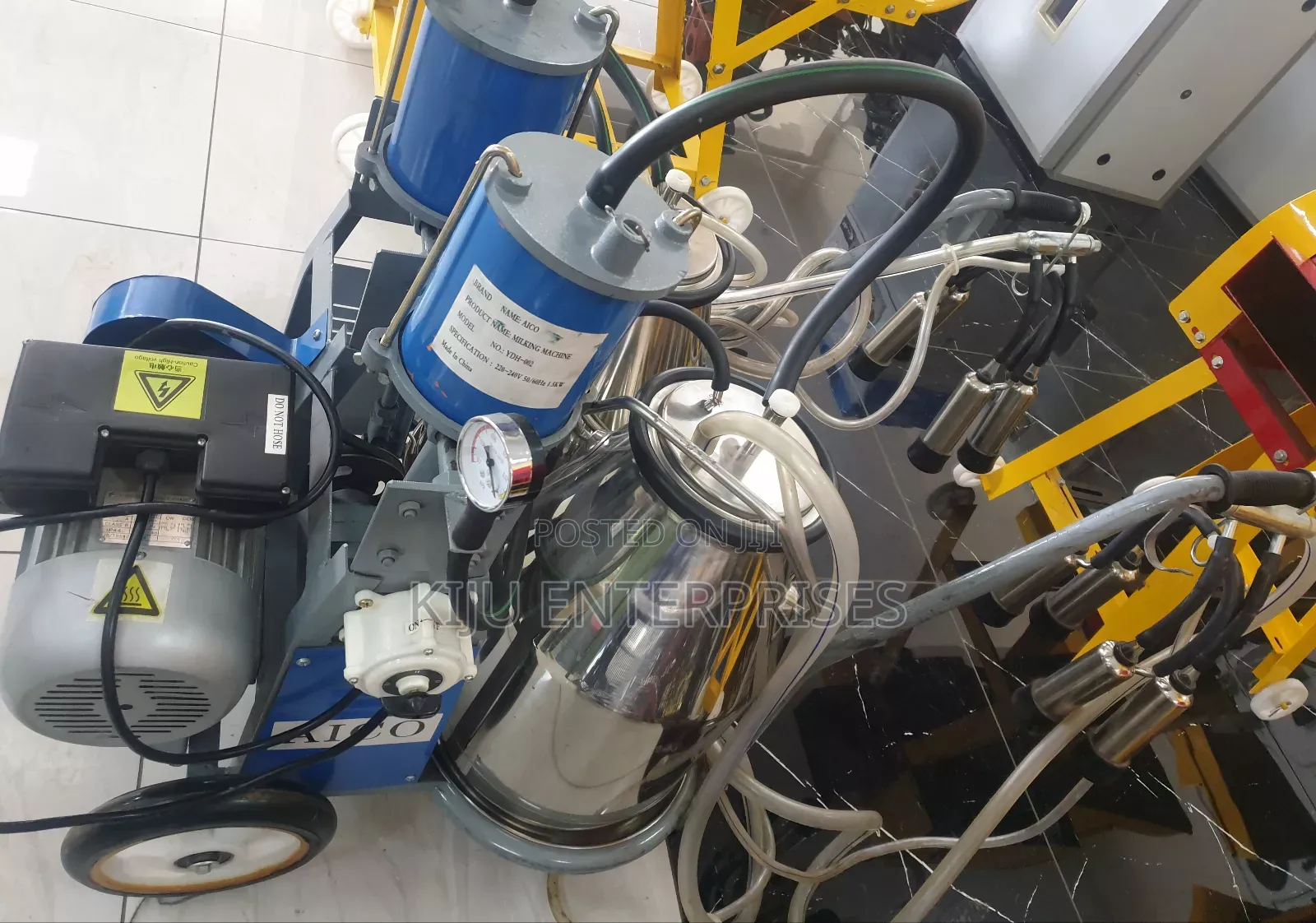 Aico Milking Machine