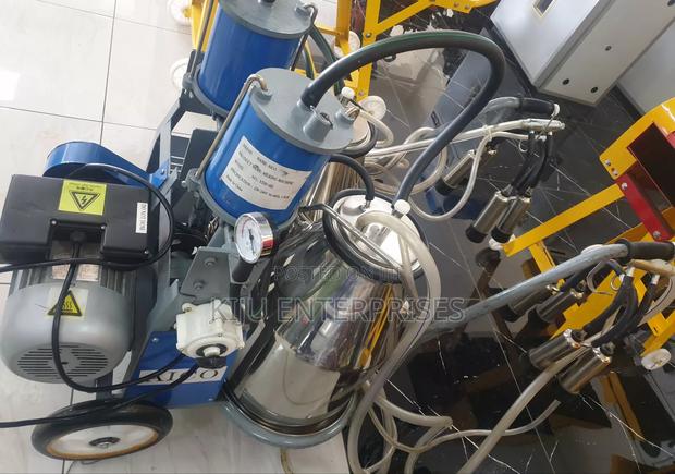 Aico Milking Machine - main view