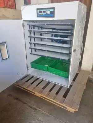 528 Efficient Egg Incubator