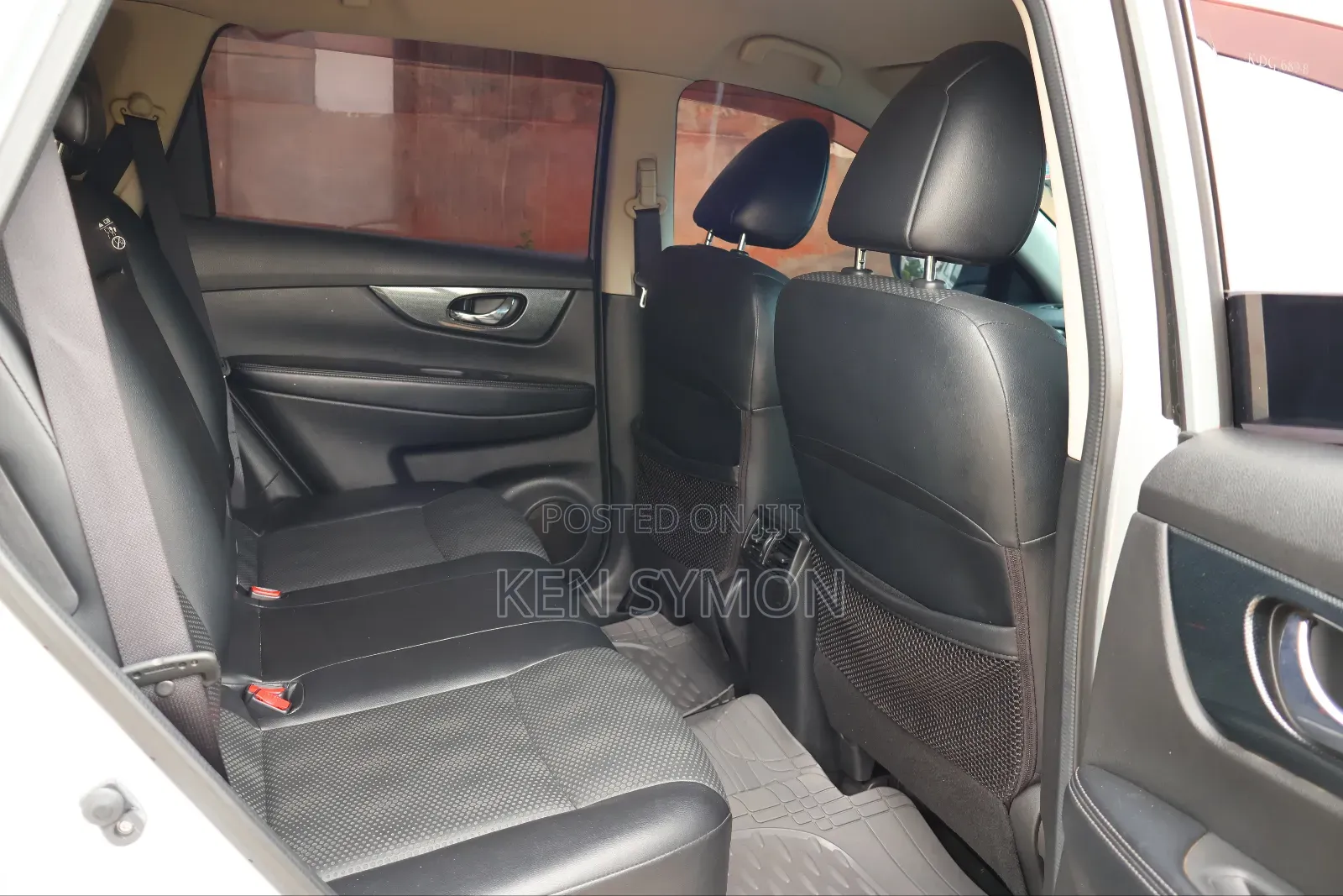 Nissan X-Trail 2.0 Petrol FWD 2014 Silver