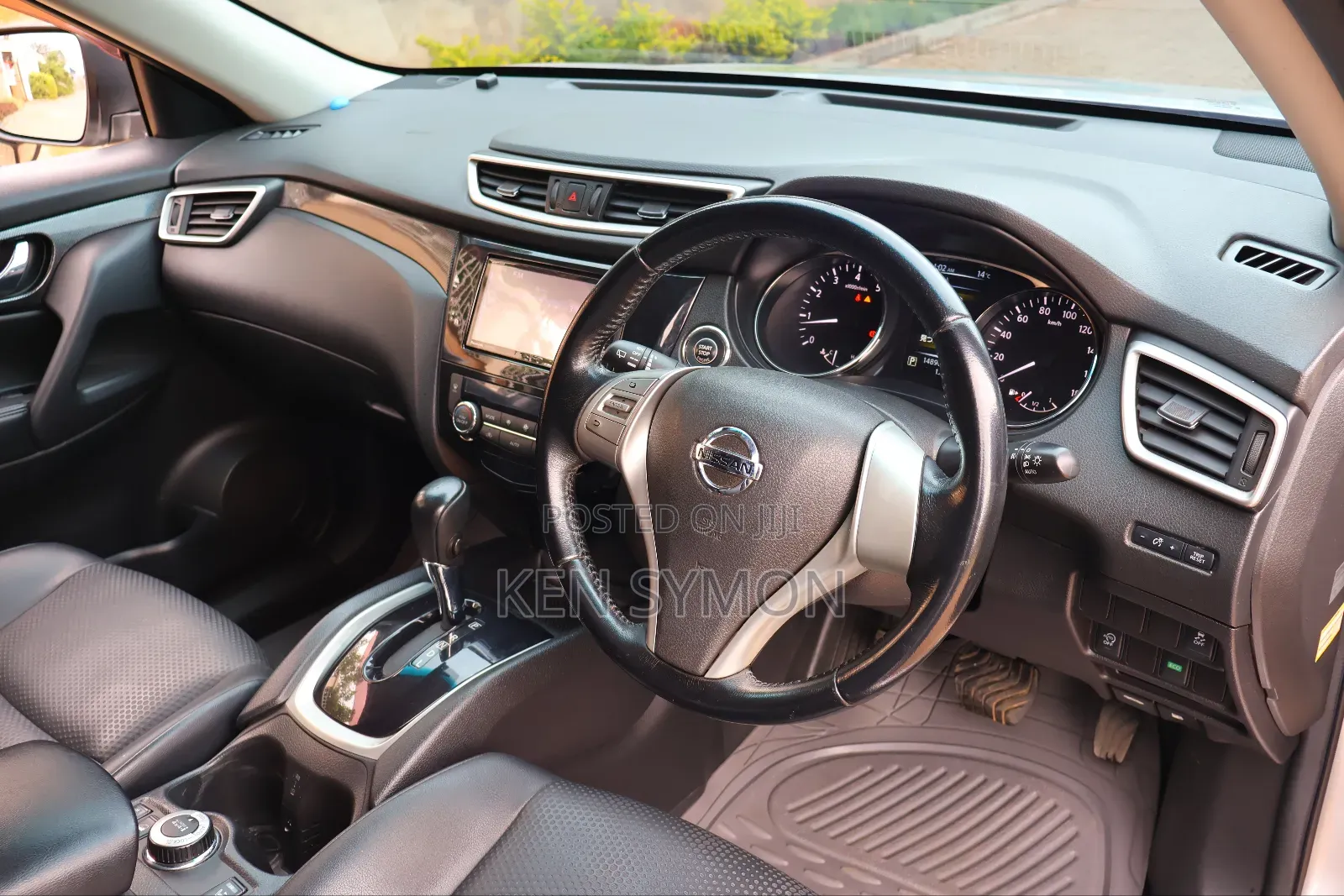 Nissan X-Trail 2.0 Petrol FWD 2014 Silver
