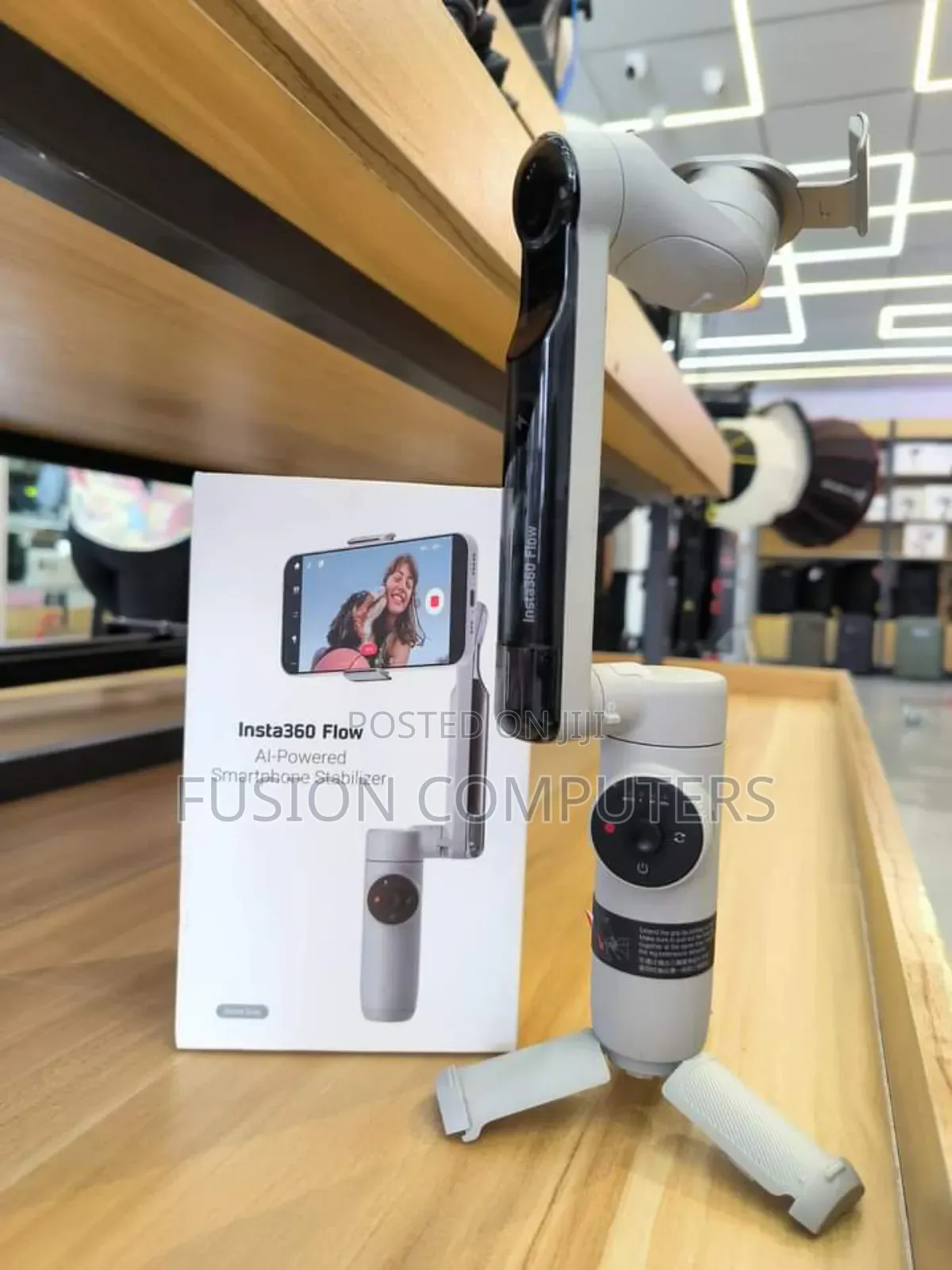 Insta360 Flow Gimbal Stabilizer for Smartphone,
