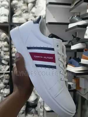 Tommy Hilfiger Whites