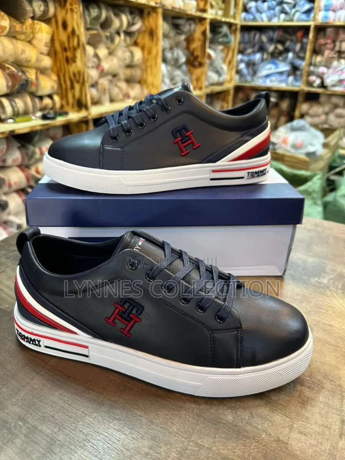Rommtommy Hilfiger 
2 Designs