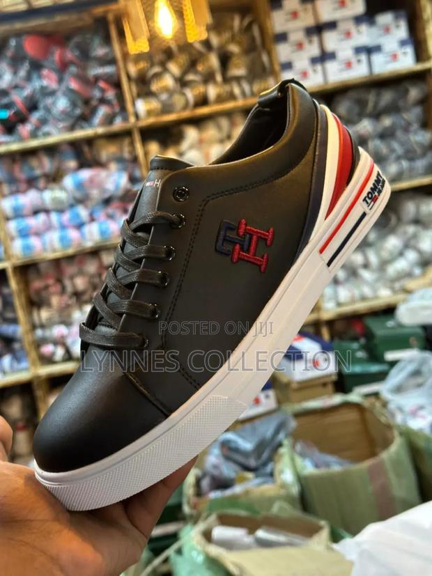 Rommtommy Hilfiger 
2 Designs - thumbnail 3