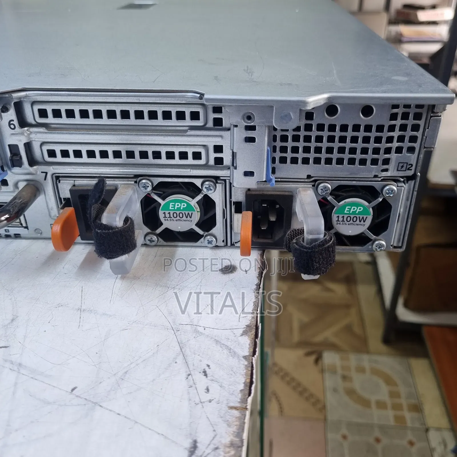 Server Dell PowerEdge R740xd 48GB Intel Xeon HDD 1T