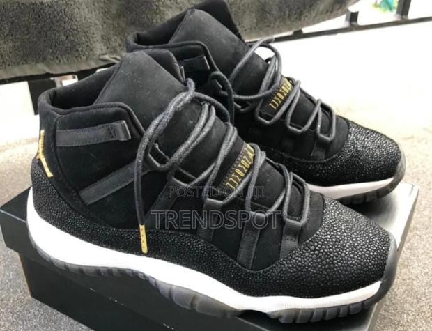 Designer Air Jordan 11 Sneakers - thumbnail 3