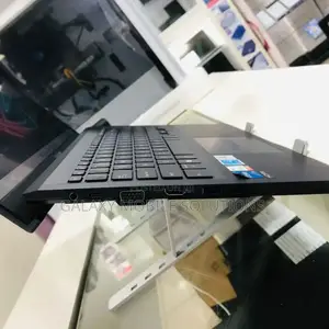 New Laptop Asus 16GB Intel Core I7 SSD 512GB