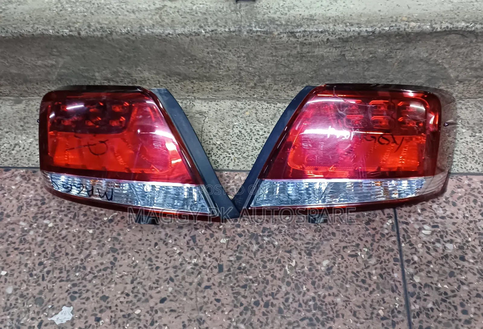 Toyota Allion 270 2017 Model Backlights