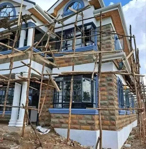 Unique Bush Stones - thumbnail 2