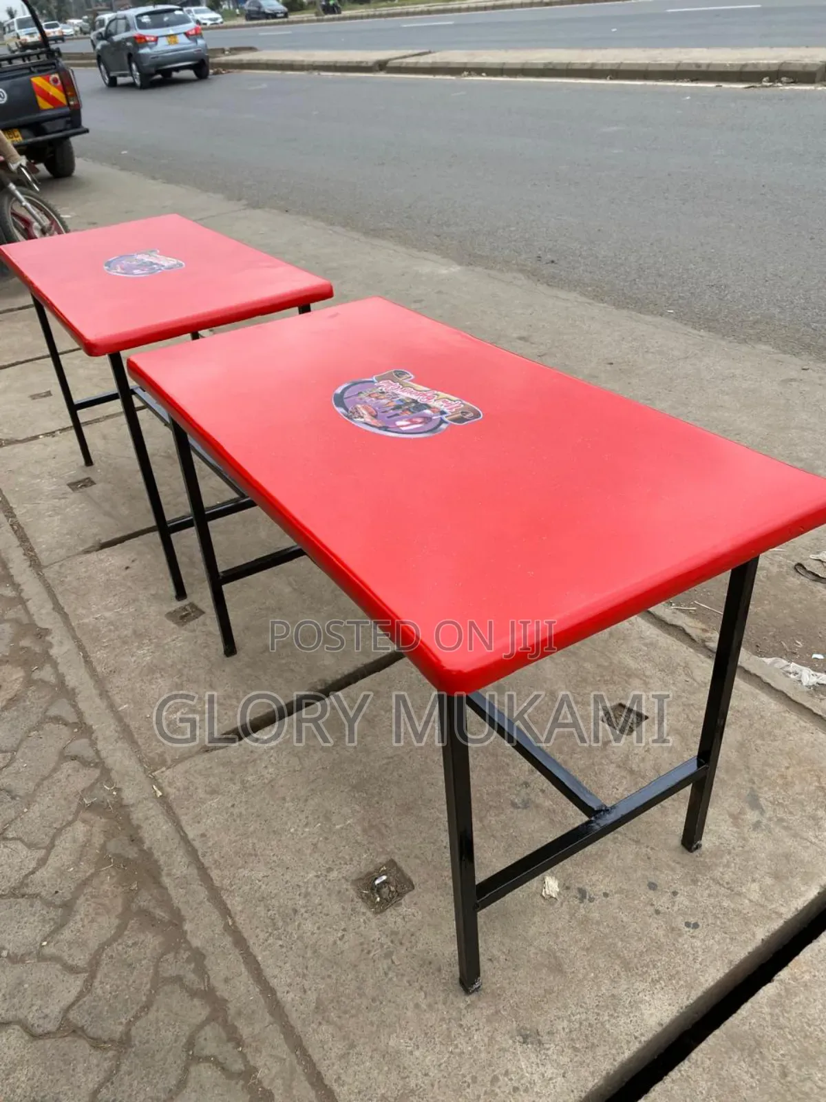 Restaurants and Bar Table