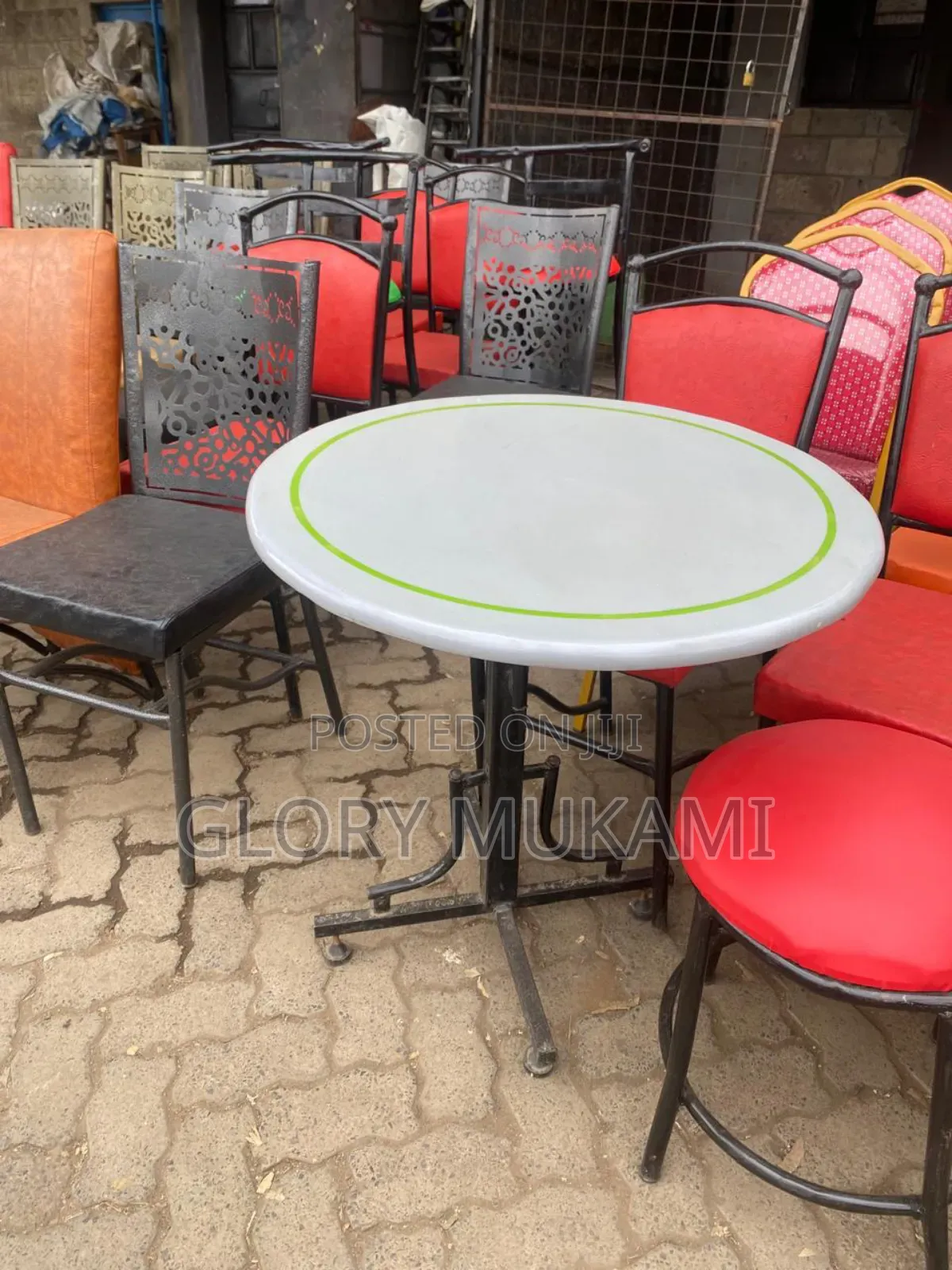 Restaurants and Bar Round Table