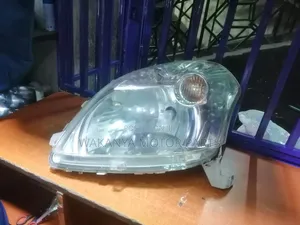 Toyota Raum Non Zenon Headlamp 2005/2010, Ex Japan