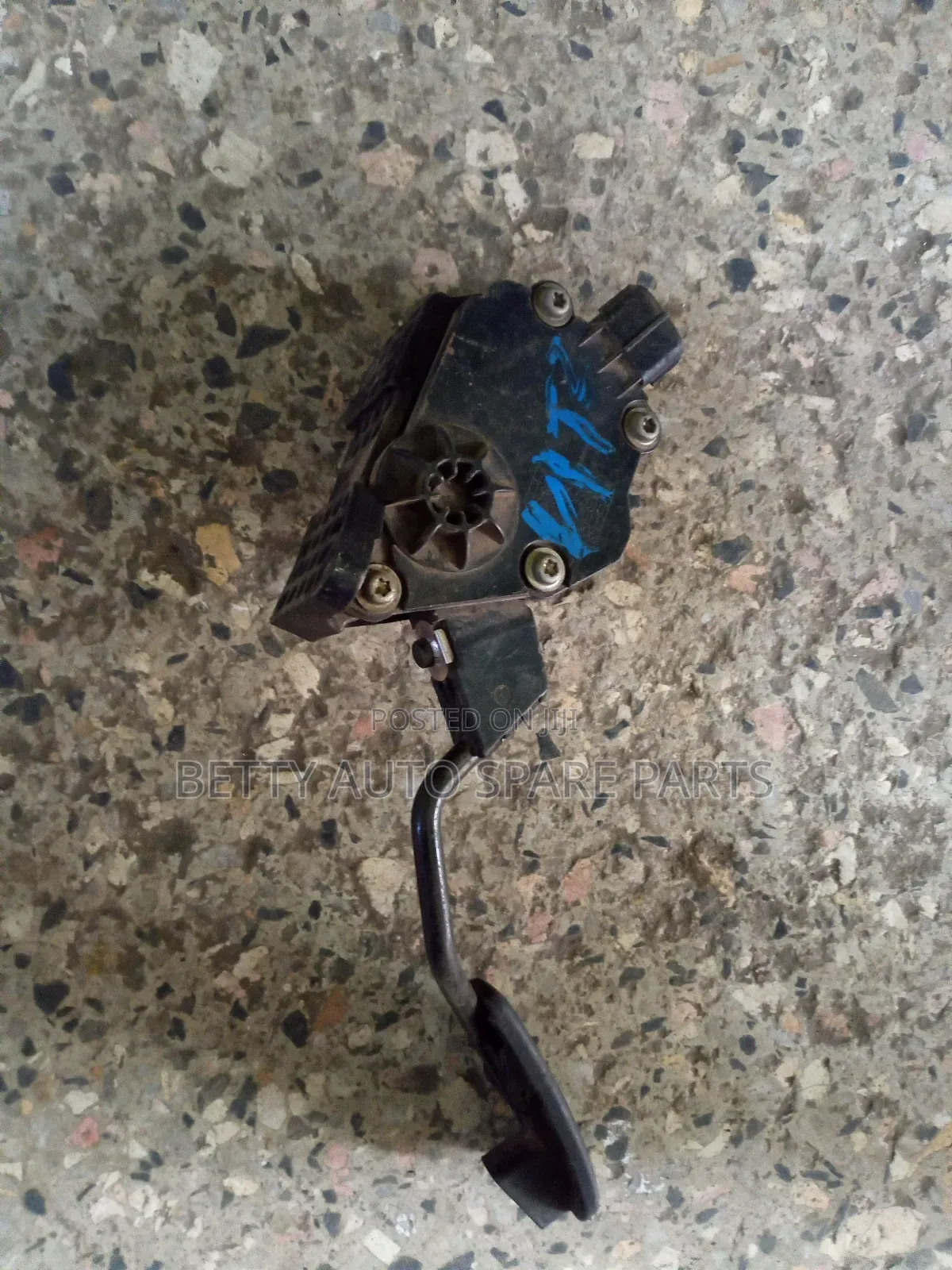 Toyota Vitz Gear Pedal