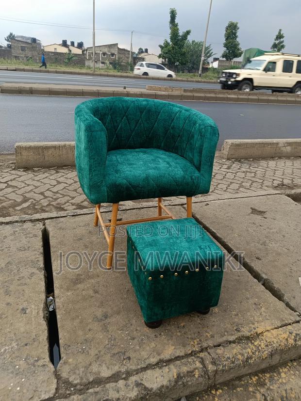 Pedicure Seat and Puff, - main view