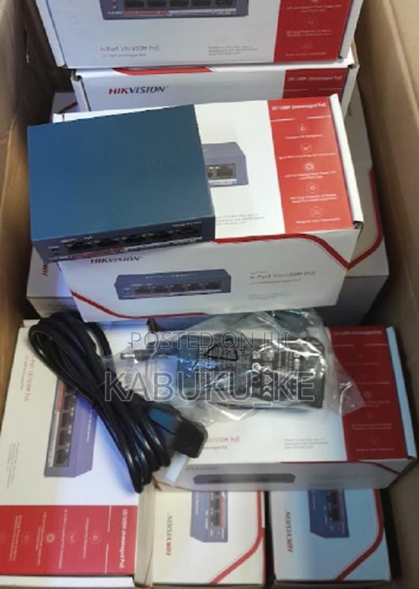 Hikvision DS-3E0105P-EM(B) 4port Poe Switch