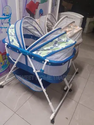Foldable Baby Bassinet With Wheels