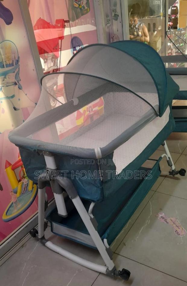 Baby Co-Sleeper*Baby Co- Sleeper With Bassinet